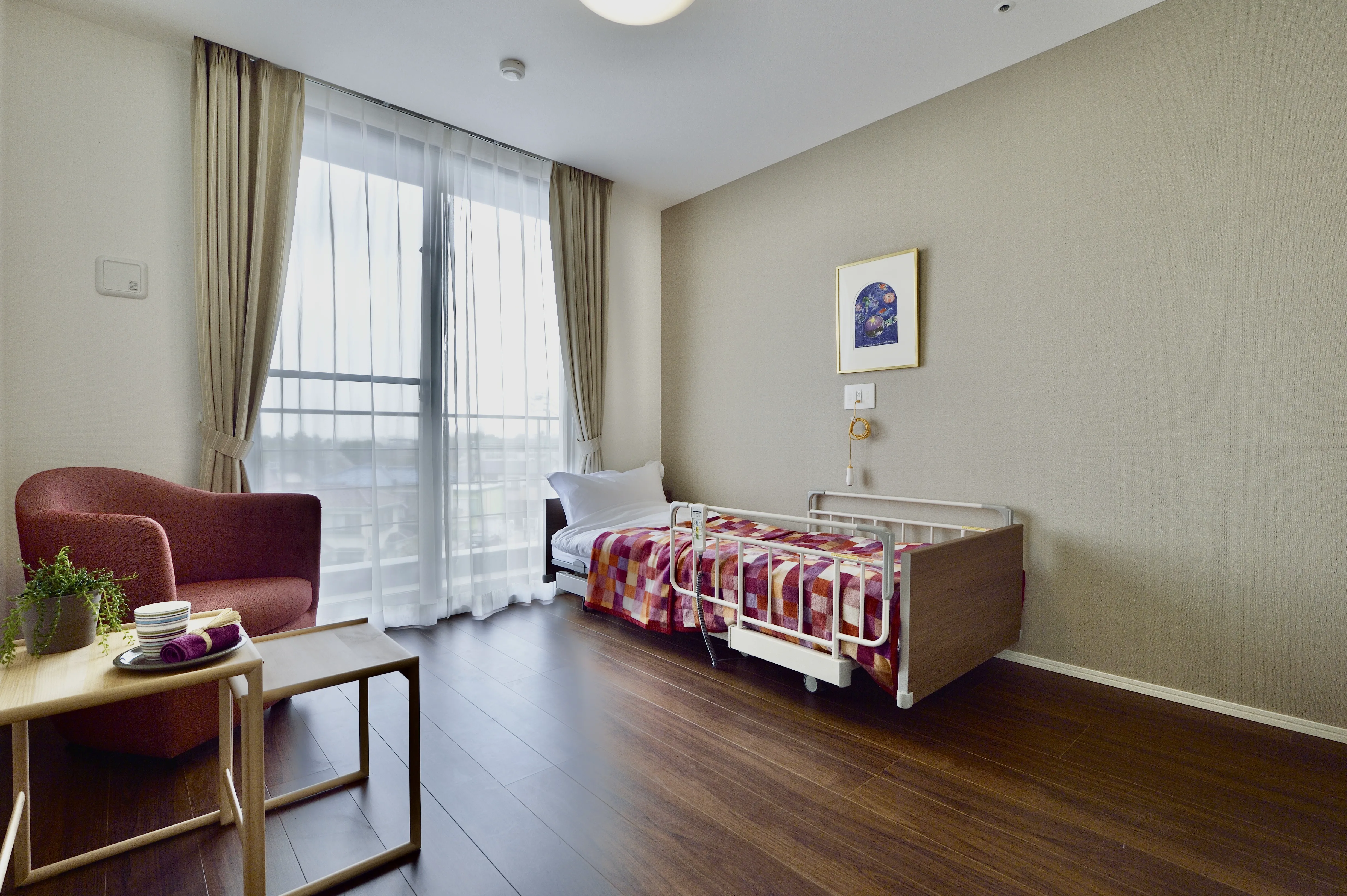 介護付有料老人ホーム カーサプラチナ三ツ境｜株式会社ハートフルケア